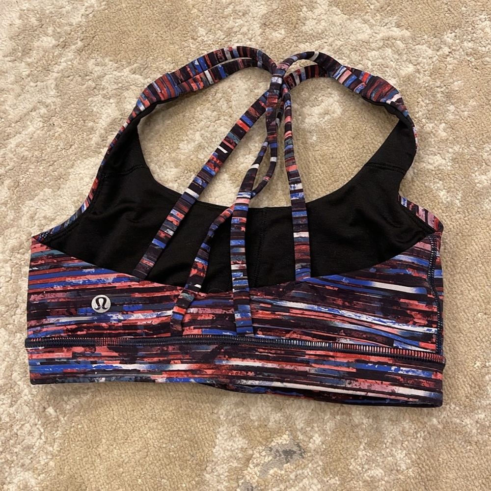 Lululemon bra size 4 - Picture 3 of 4